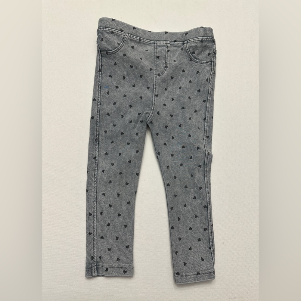 Zara girl’s leggings a grey acid-wash color black heart pattern.  Size 18-24M.